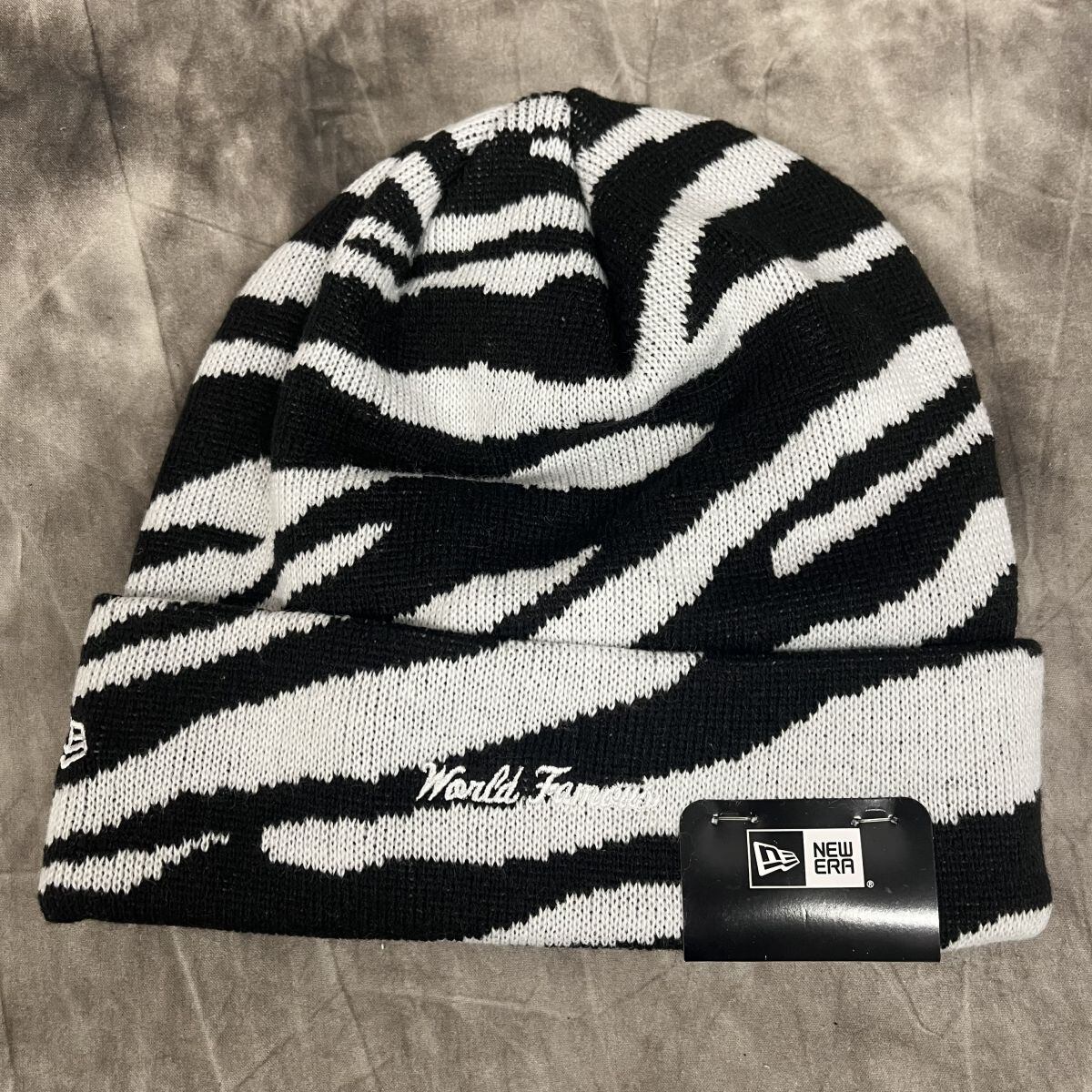 新品未使用　New Era® Box Logo Beanie