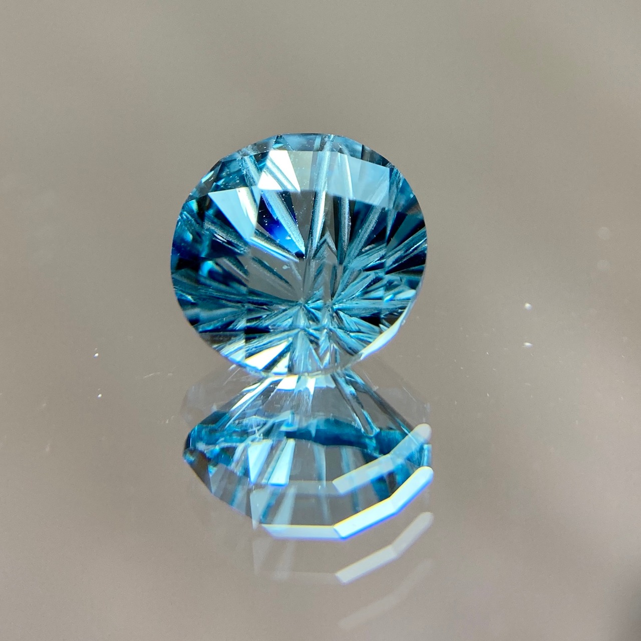 トパーズ 2.620ct ブルー 簡易ソーティング付き