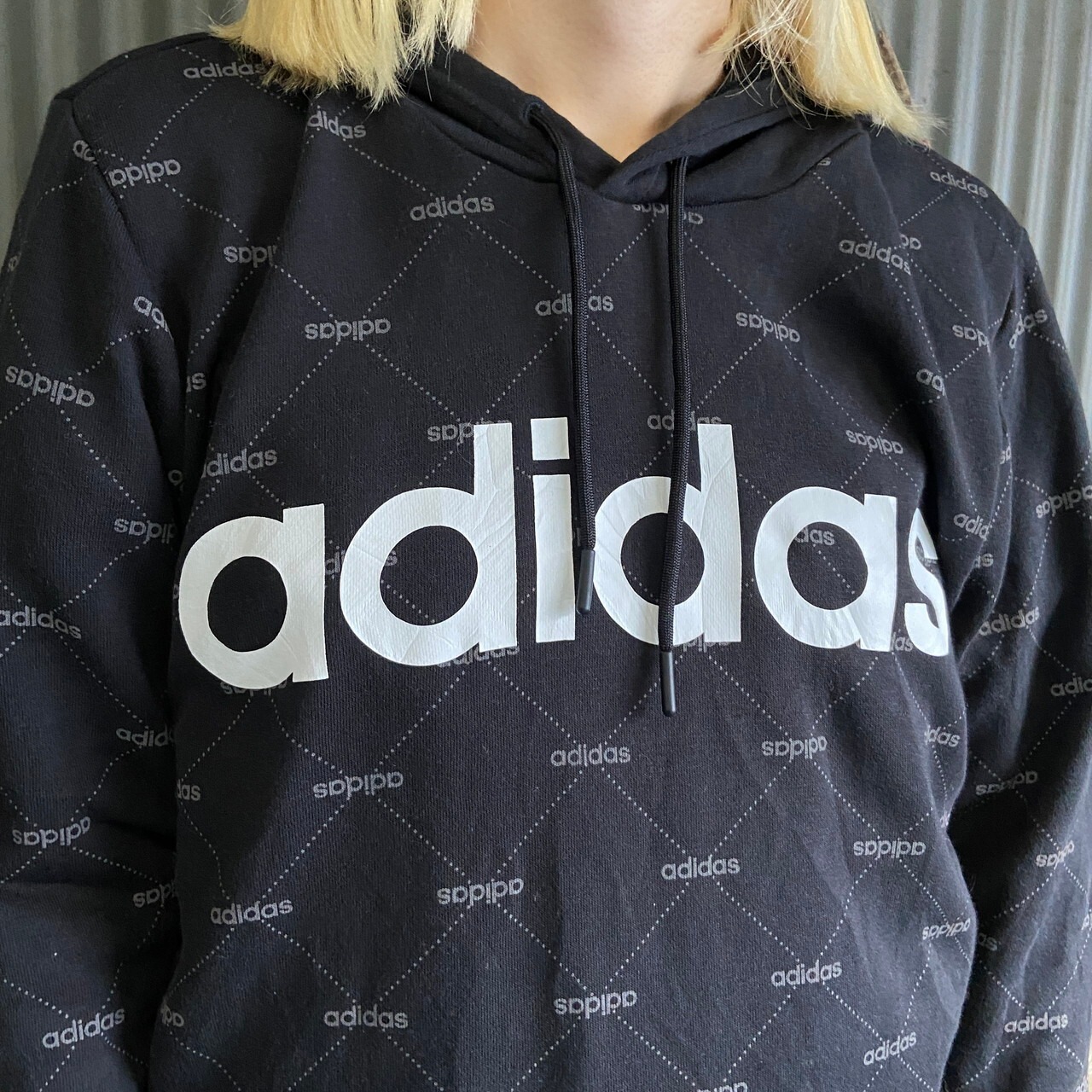 adidas アディダス フロントロゴ プリント スウェットパーカー メンズS 
