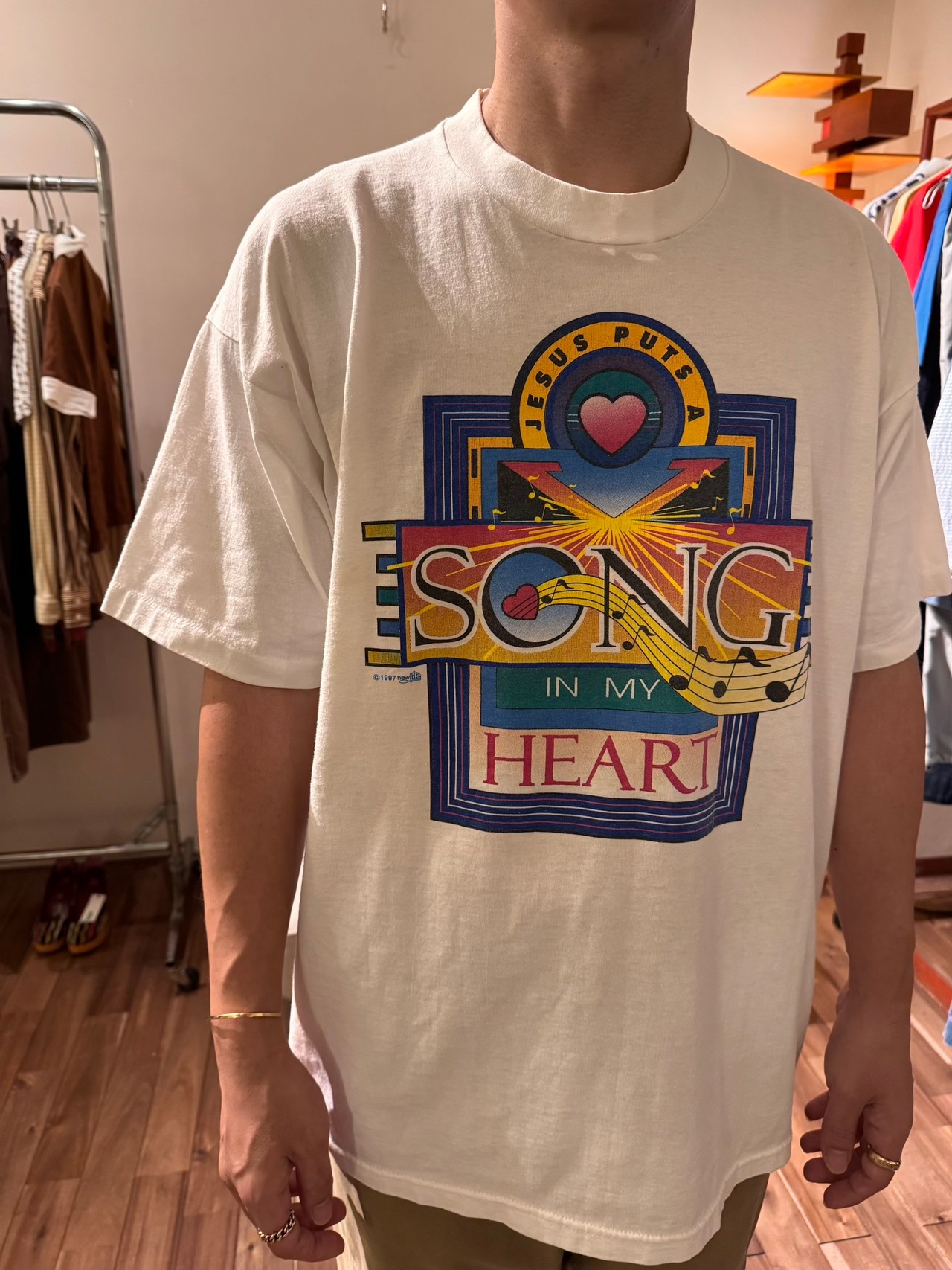 【90s USA製】"JESUS PUTS A SONG IN MY HEART" ヴィンテージTシャツ