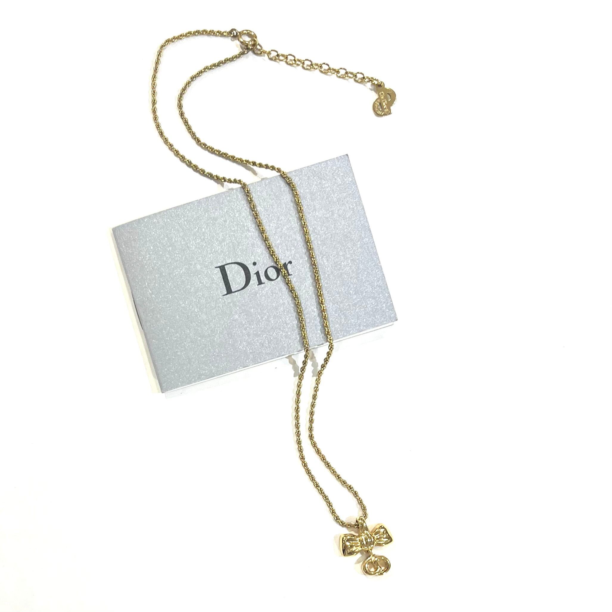 Christian Dior】2237 DIOR ロゴ CDリボン×CDチャームネックレス