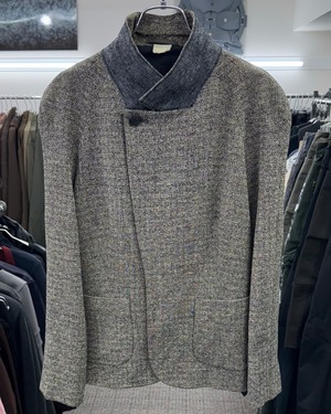 AW2001 AF VANDEVORST ROUND SHOULDER TWEED BLAZER