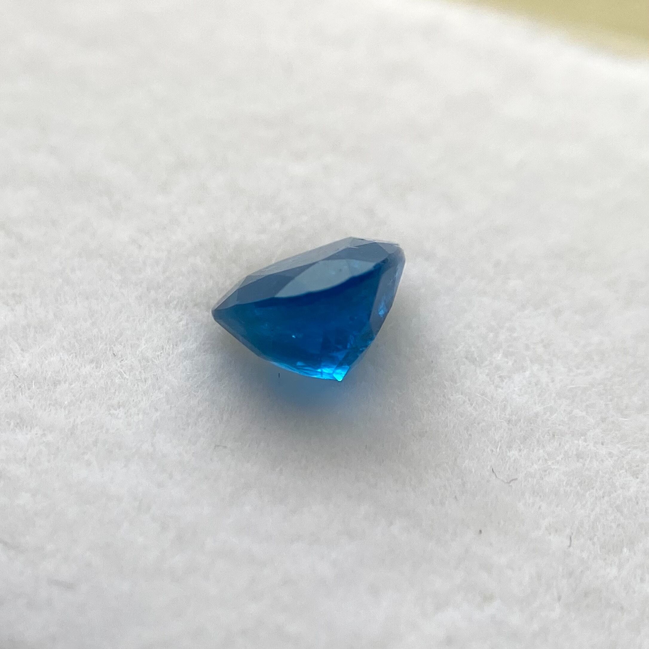 アウイン 0.916ct No. 20【Hauyne】ドイツ産 Gem & Specimen | PEANUTS