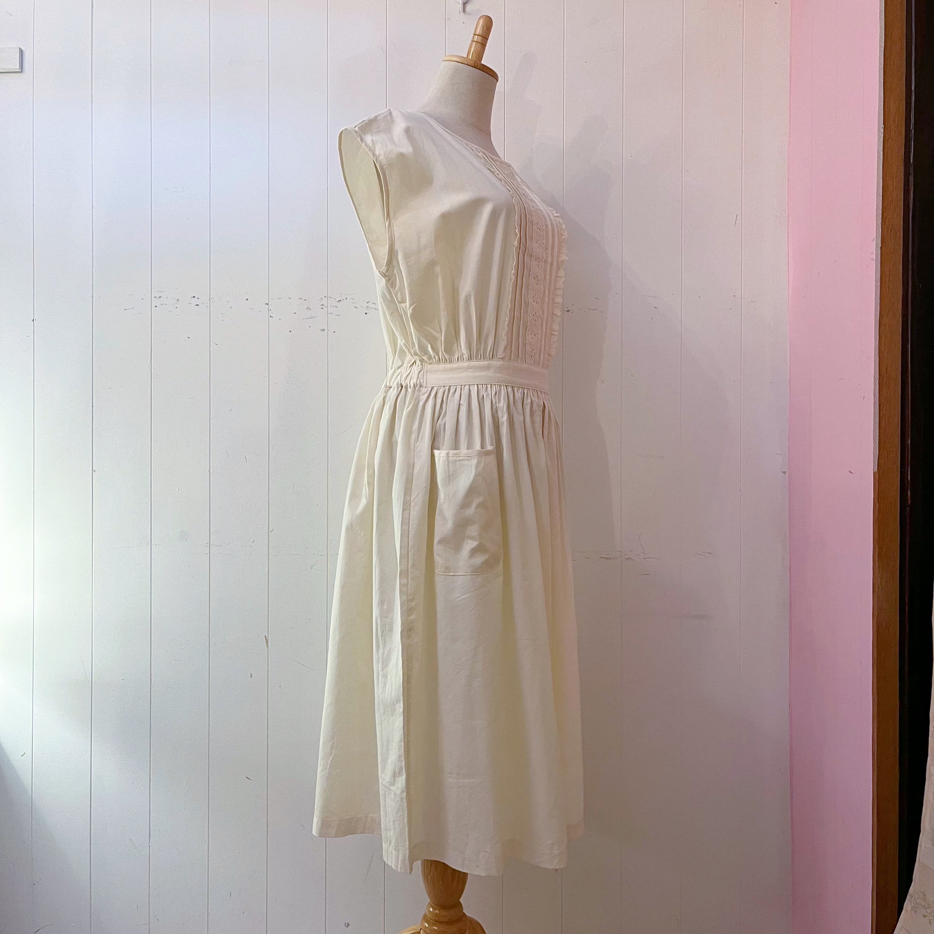 cotton lace back button one-piece