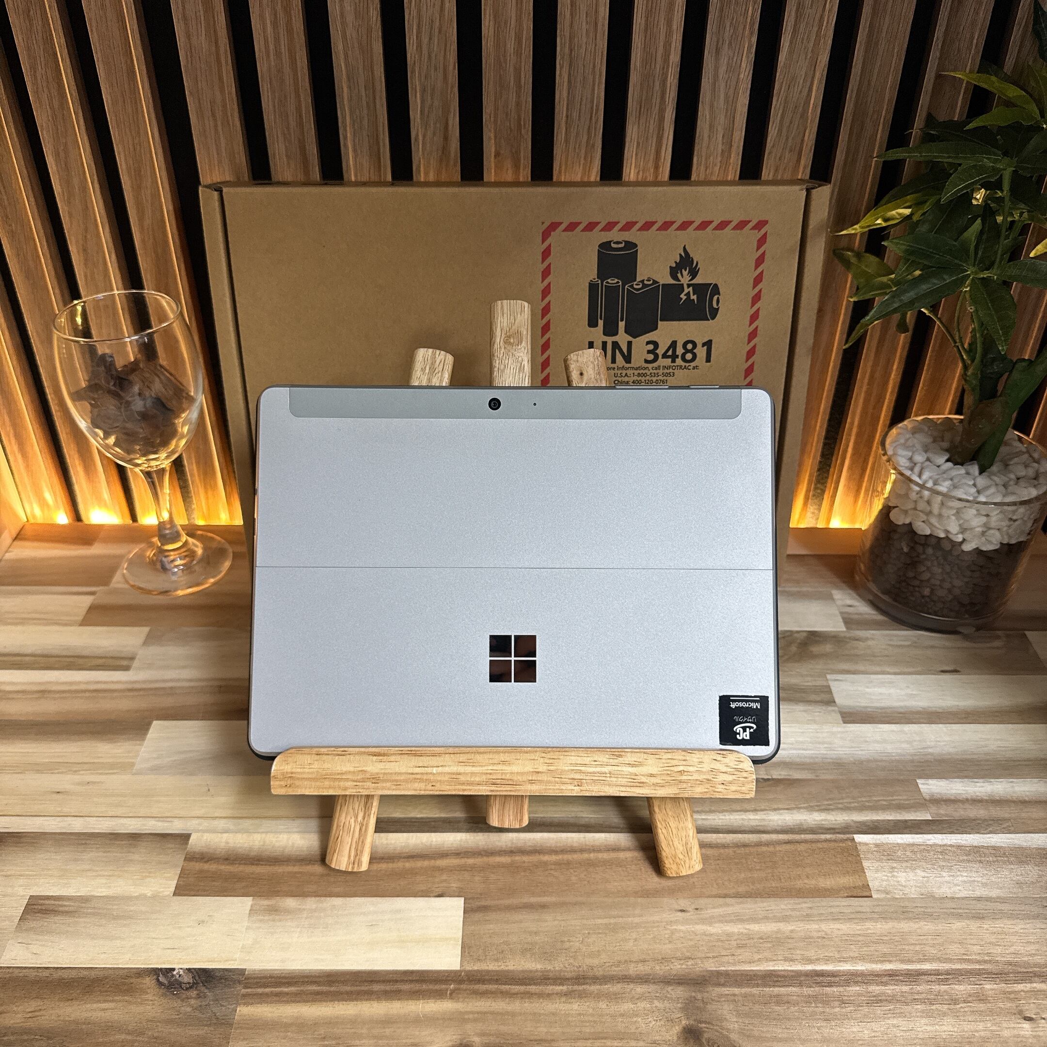 準美品2in1上位モデル』Microsoft Surface Go 3 タッチ対応 メモリ8GB