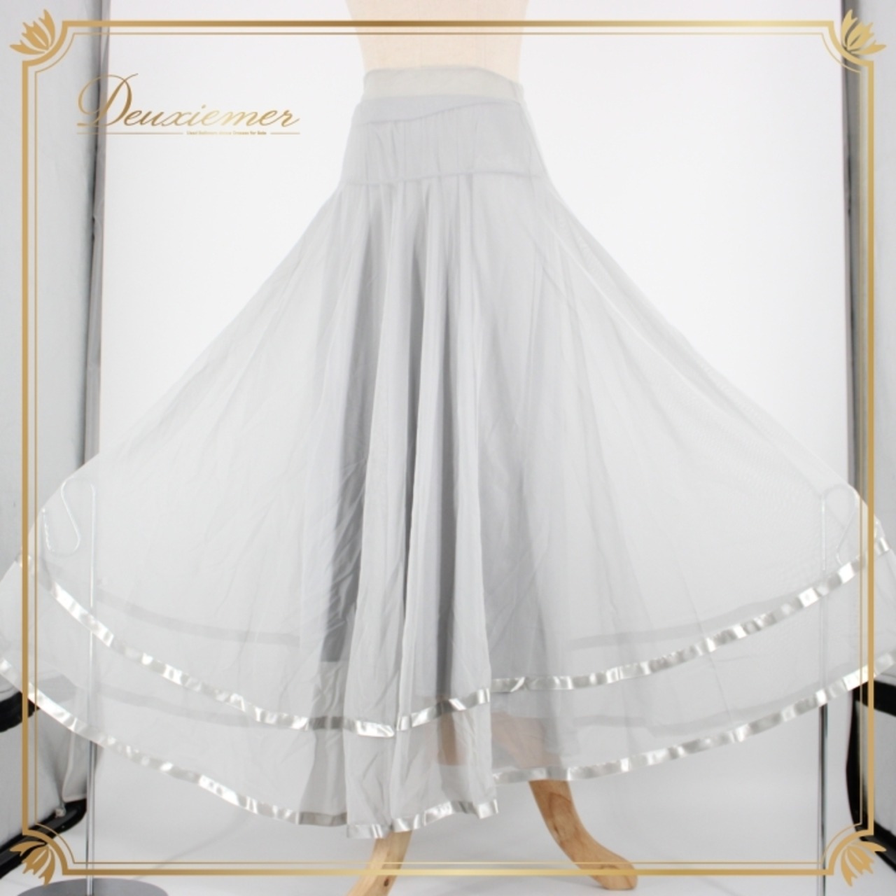 社交ダンス 衣装 スタンダード スカート レッスンウェア 女性用 オールシーズン グレイ系 レース 無地 シンプル 清楚 透け感 可愛い 上品 ダンススカート フレアスカート おしゃれ 優雅 軽やか 透け素材 ウエストゴム スポーツウェア レディース 結婚式 お出かけ スカート丈92cm 伸縮性 上品カジュアル 吸水速乾 上質 シンプルデザイン