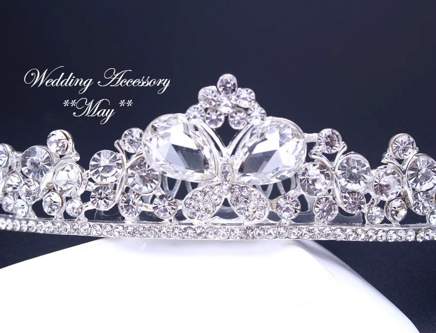 幸せモチーフ蝶 ティアラ ネックレス ピアス3点 ウエディング 結婚式 挙式 披露宴 二次会 2次会 パーティー お色直し 前撮り ティアラ ネックレス イヤリング ヘアアクセサリー ヘッドアクセサリー ヘッドドレス 花嫁 プリンセス 演奏会 舞台 ガーデン演出服 王冠