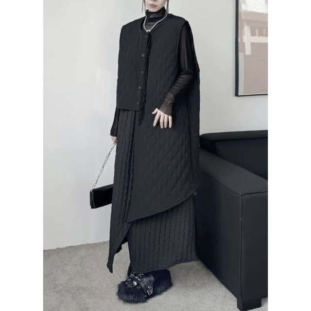 Asymmetrical quilted vest C0520