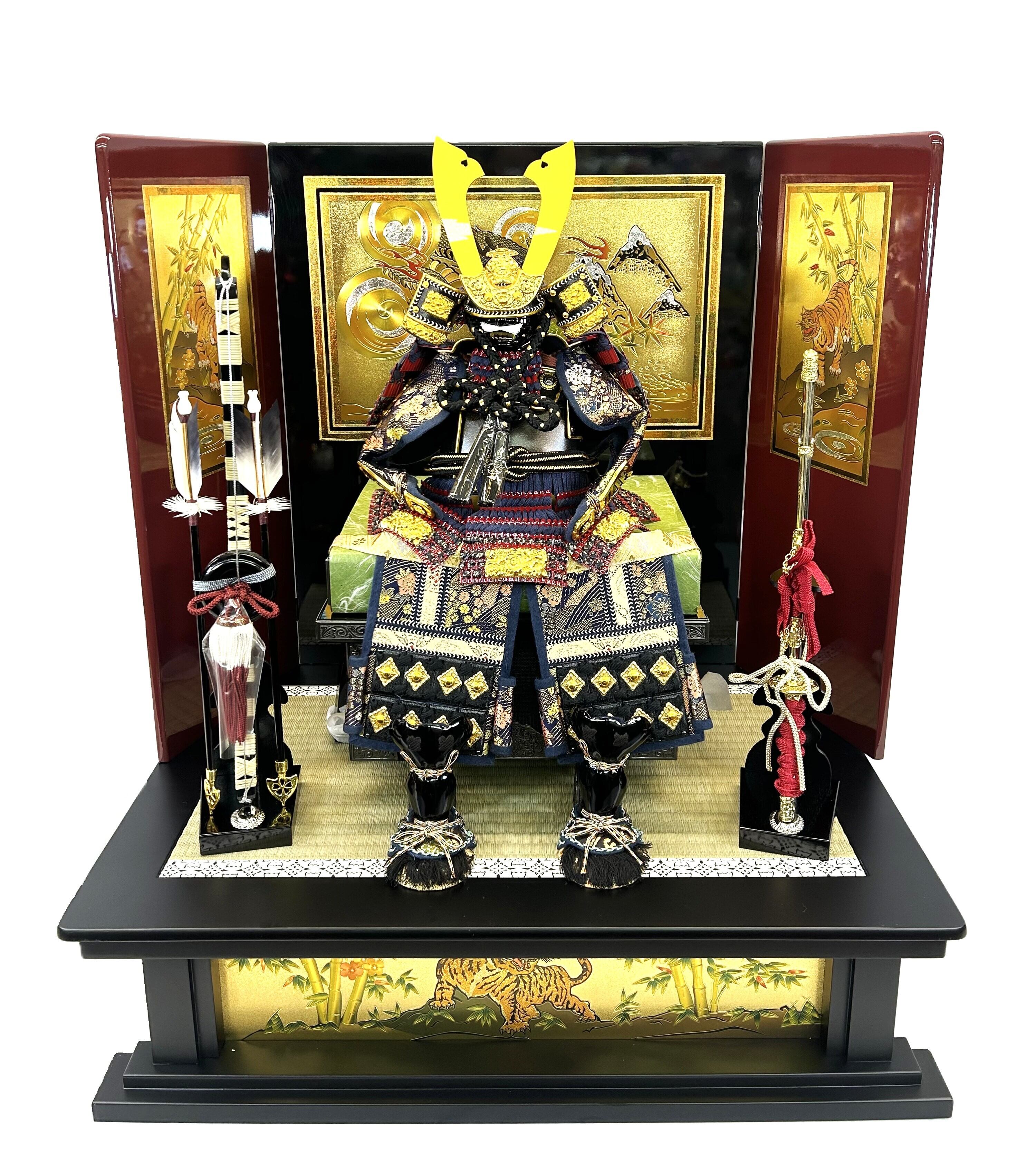 五月人形 Helmets & Samurai Dolls | 株式会社 山本人形