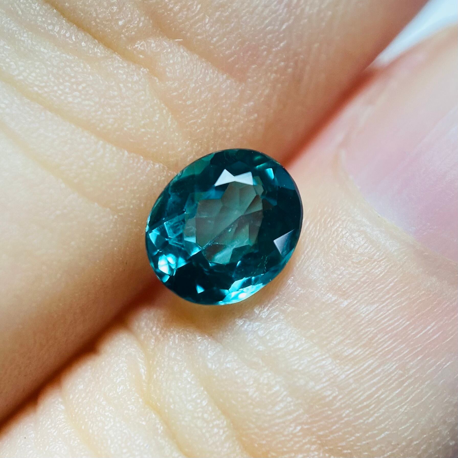 深さとネオン感が魅力なトルマリン