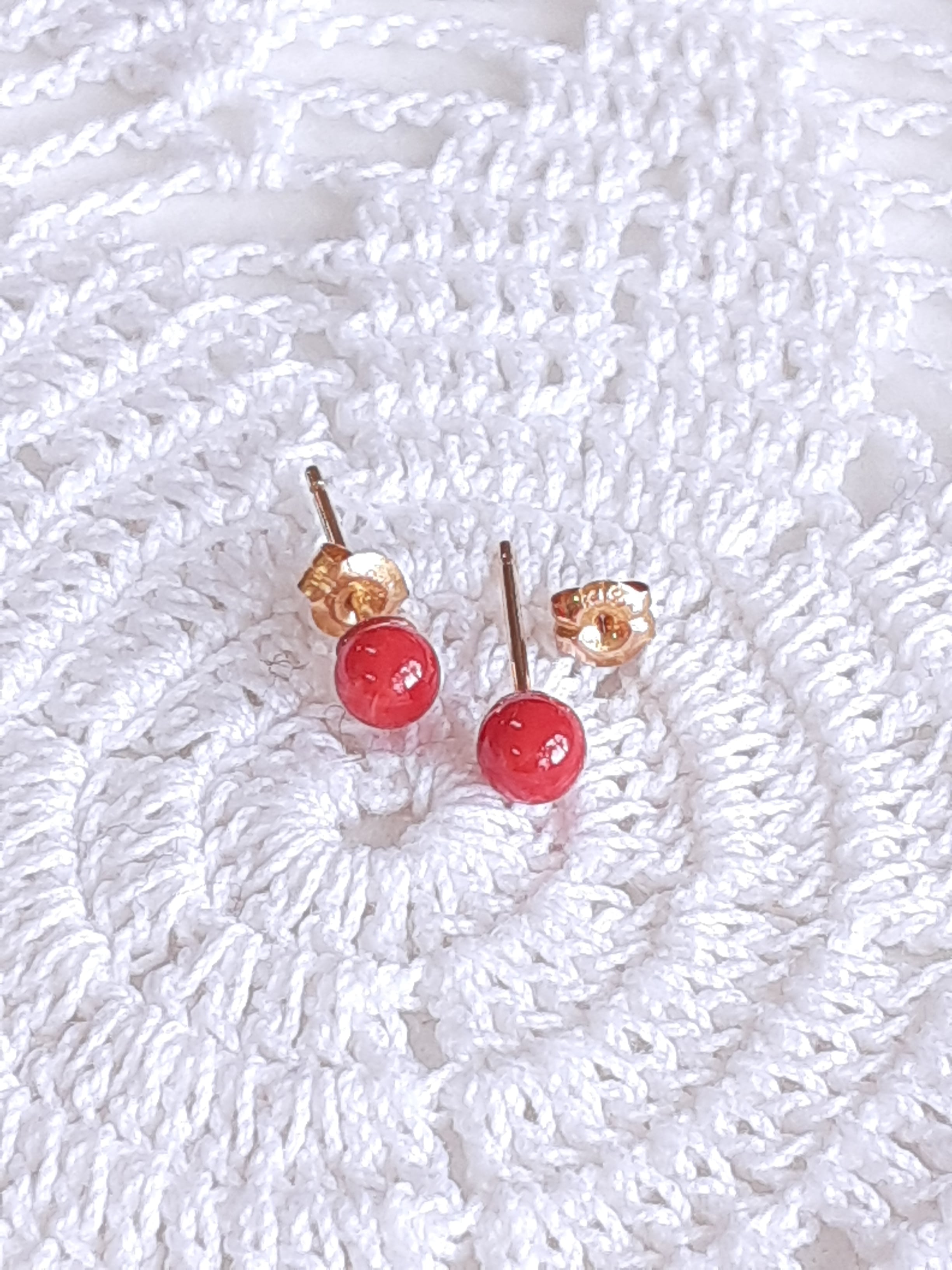 18金ピアス血赤珊瑚 | 貝のアクセサリー専門店海の宝石蜂屋