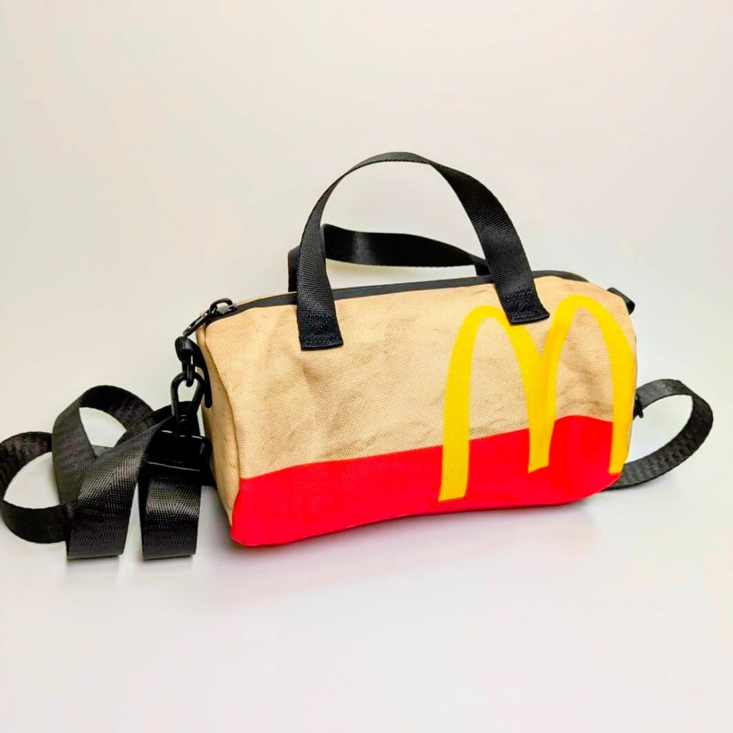 ☆【 McDonald ( マクドナルド ) ロゴ】丸型ミニショルダーバッグ＊紙袋風 / Food Bag〚アメリカン雑貨 アメトイ〛