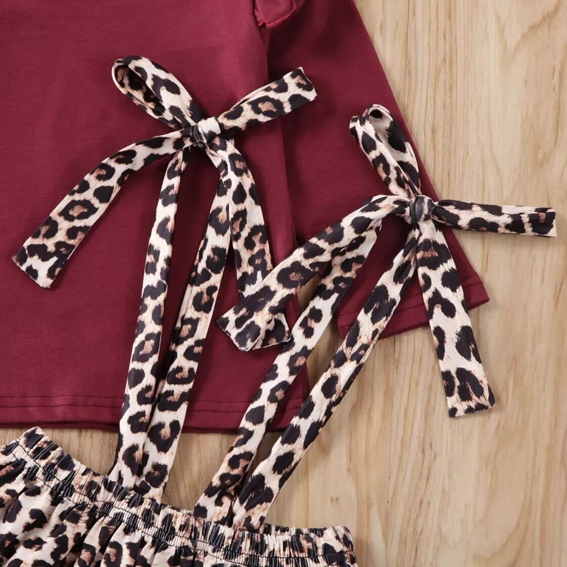 ☆送料無料☆ 女の子 フリル 長袖 Tシャツ ロンT トップス レオパード 