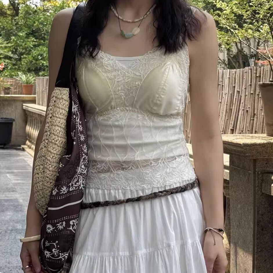 クロシェレースキャミ Ada. キャミソール クロシェレース フロントボタン ビスチェ