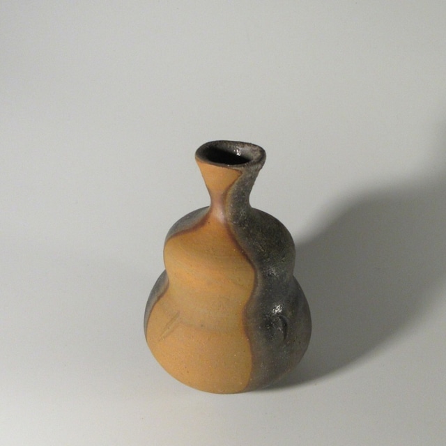 金重晃介 備前窯変徳利 Kaneshige Kosuke Sake vessel