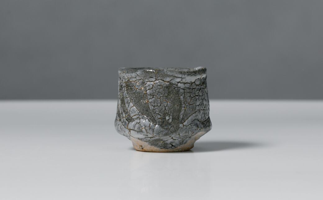 ○再入荷○限定商品○【川上清美】唐津焼／竜鱗 ぐい呑み 1点物 共箱