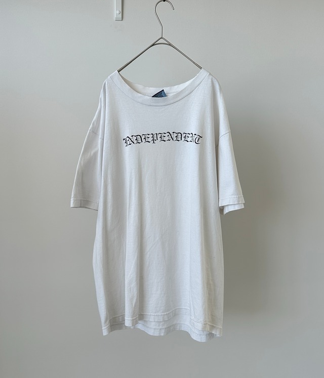 -INDEPENDENT- Vintage 90s L Print T-Shirt old english