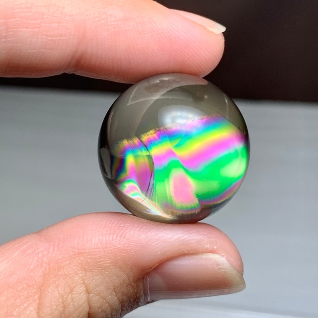 9.レインボー☆スモーキーアイリスクォーツ スフィア