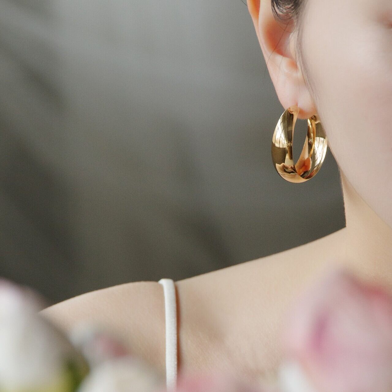 【K18】美品 フープ ピアス アート デザイン 約1.43g イエローゴールド K18イエローゴールド 直径30mm フープピアス【MKY0043P1