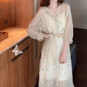 シースルーワンピース フラワー 送料無料 レディース ロングワンピース 花柄 インナー キャミソール 大人可愛い かわいい きれいめ 大人女子 エレガント vネック デコルテ 無地 春 秋 ガーリー 10代 20代 大人 学生 韓国系 お出かけ 外出 きれいめカジュアル 着回し ファッション デート コーディネート 重ね着 休日 特別な日 お祝い 記念日 メンズウケ カジュアル 普段着 春コーデ 秋コーデ 韓国 おしゃれ シンプル スタイル ゆったり 細見せ 韓国ファッション 長袖 30代 ママコーデ