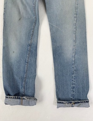 M-105    リーバイス Levis501古着 1981年赤耳 米国製刻524　W 65cm  股下 78cm