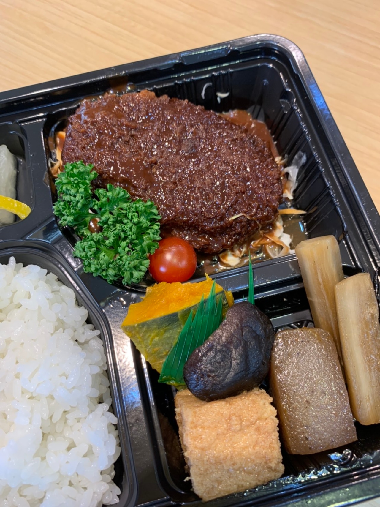 王様のメンチカツ弁当