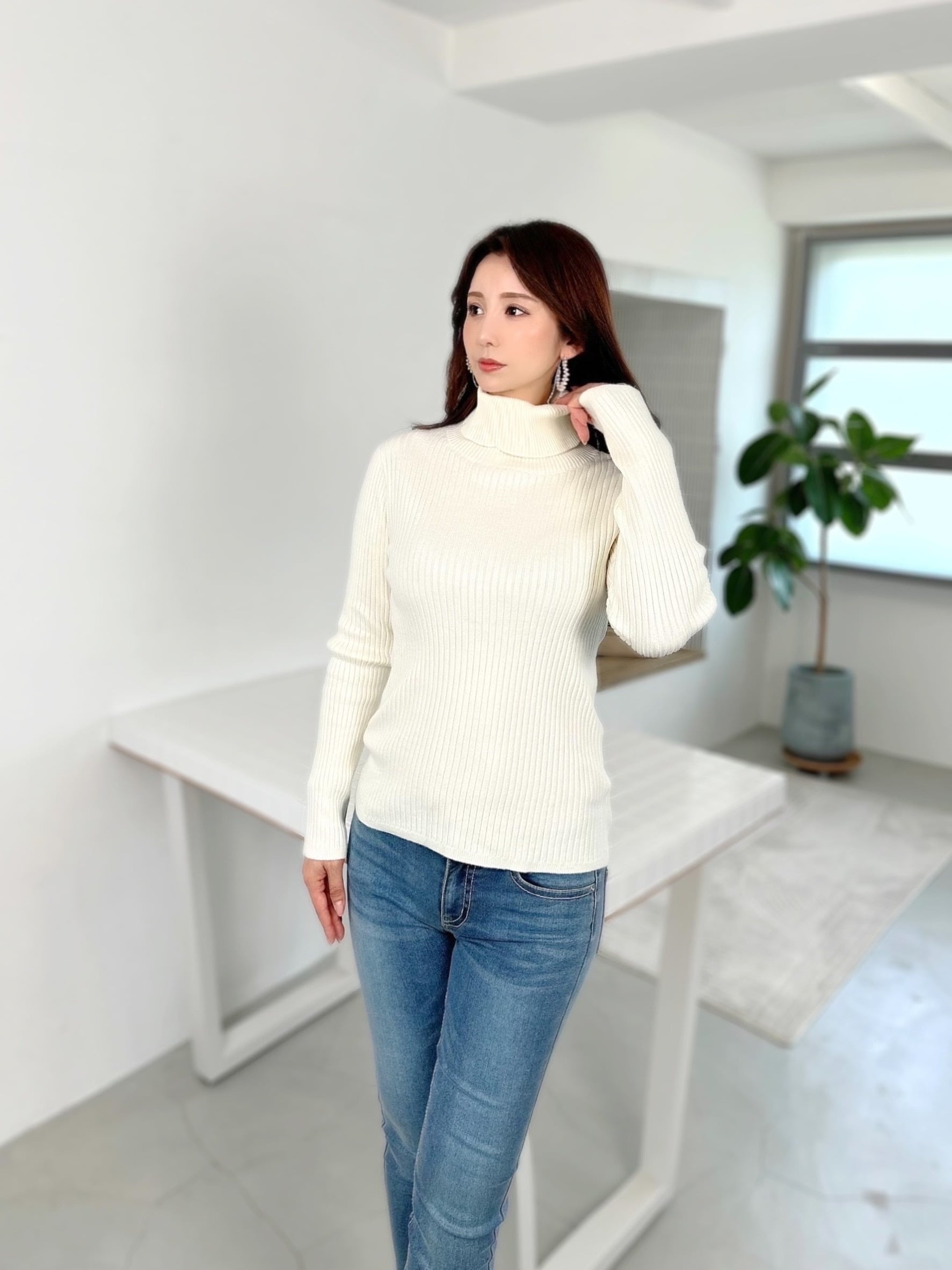 モコアズ タートルネック ニット トップス