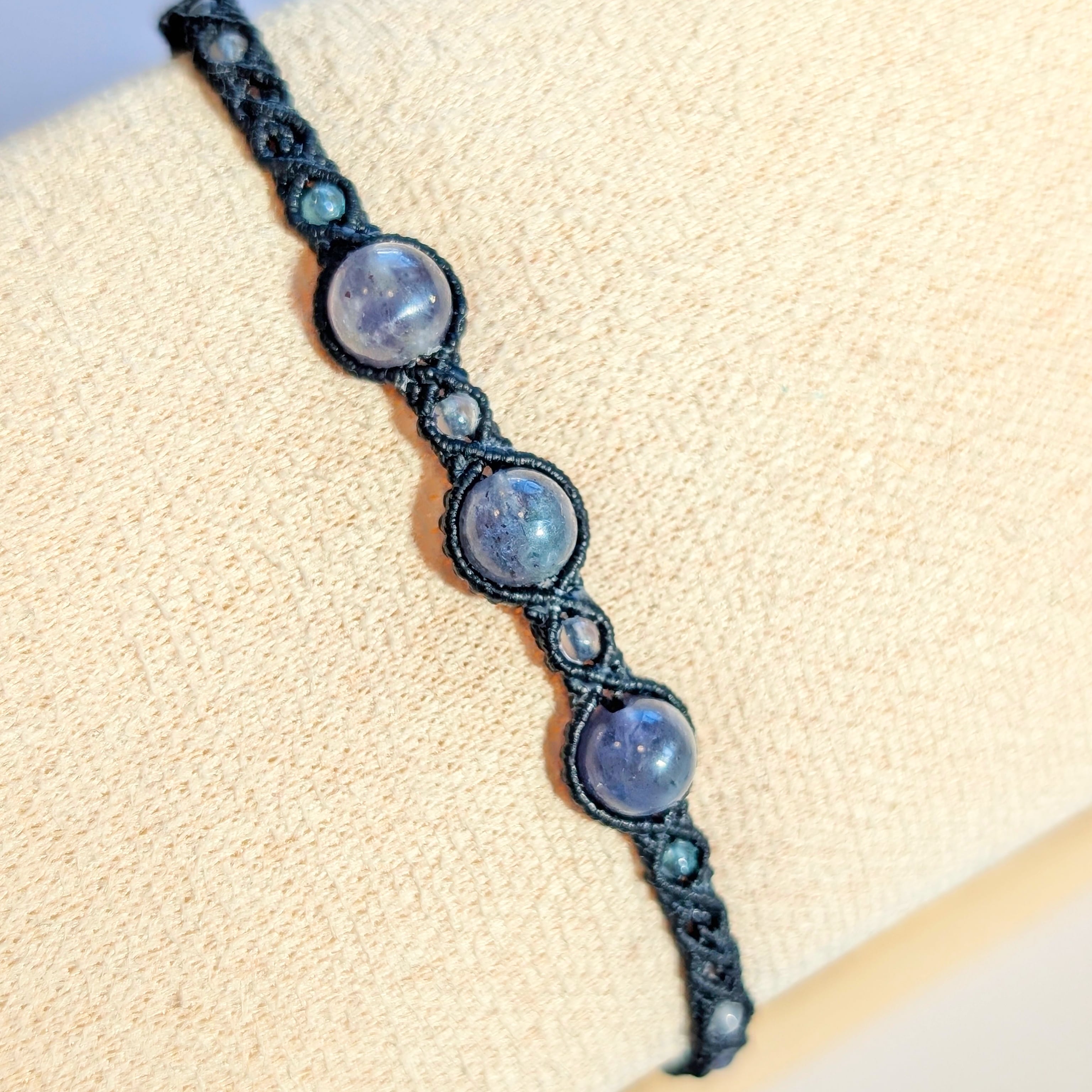 Bracelet / Three Stone Fluorite | ShiShiRa Designs by SHIKI SATO