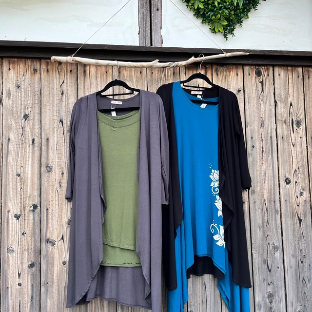 美シルエットデザインカーディガン