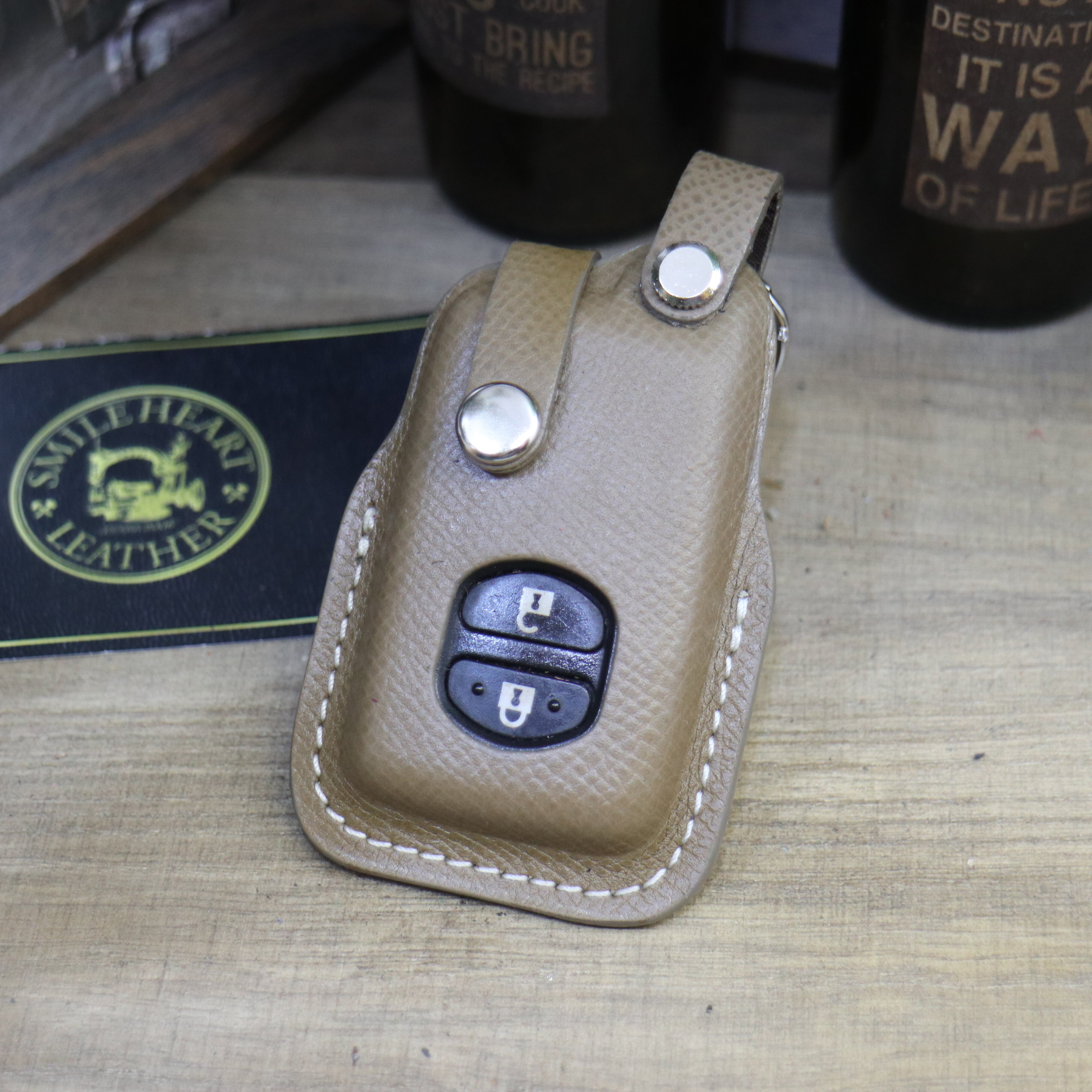 Smile×heart leather(スマイルハートレザー）・ハーレーフォブカバー