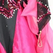 社交ダンス 衣装 スタンダードドレス ドレス ワンピース スタンダード フロート レース デモ 競技 ダンス パーティ 発表会 黒 ピンク スパンコール THE GRACES ブラック系 ピンク系 ビビット 衣装ドレス 競技用ダンス パーティードレス 光沢感 デザイン 華やか おしゃれ フォーマル 発表会衣装 エレガント レディース ストレッチ ブラックピンク コスチューム ダンスウェア