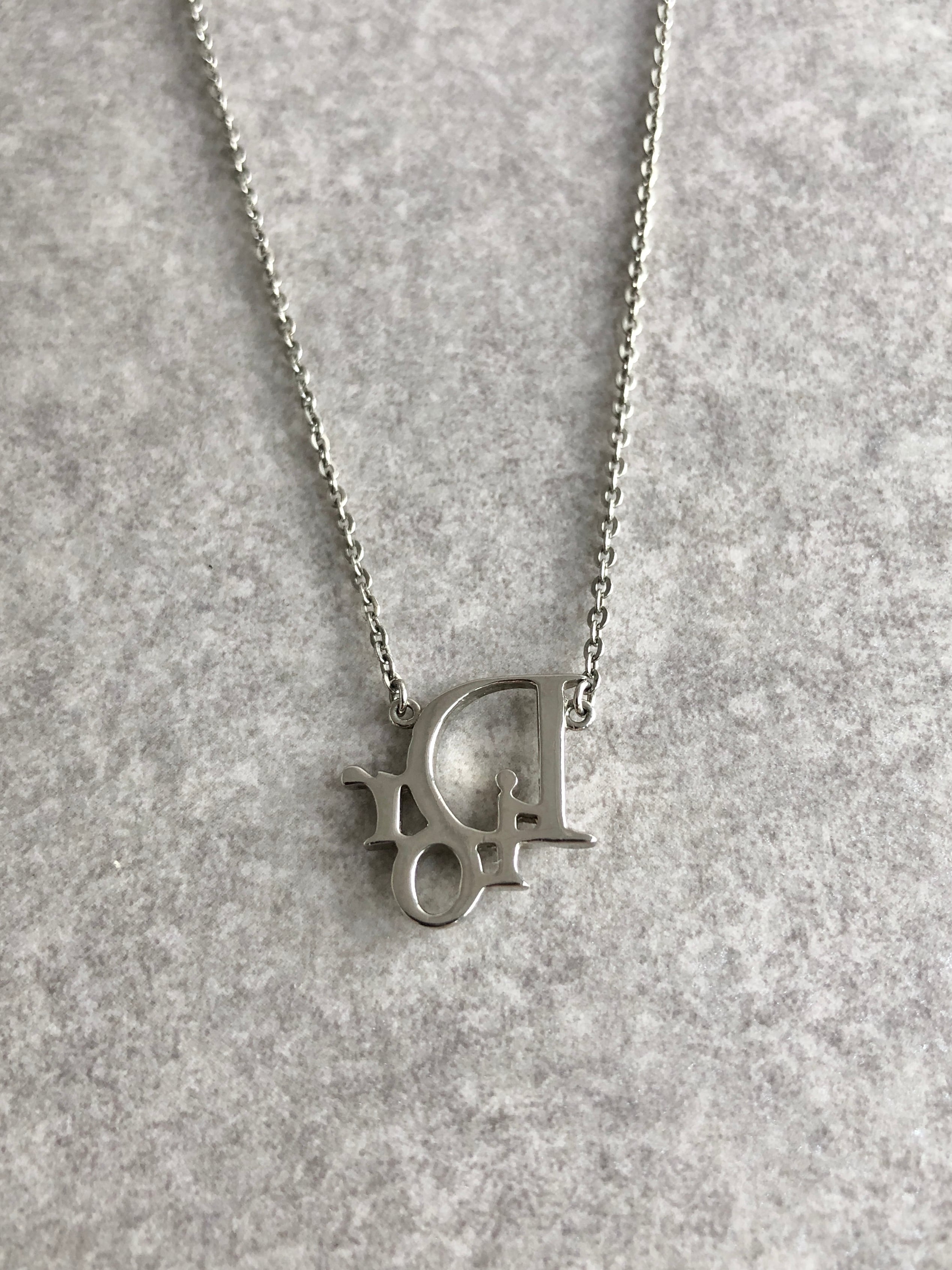 Christian Dior クリスチャン ディオール ネックレス シルバー DIOR