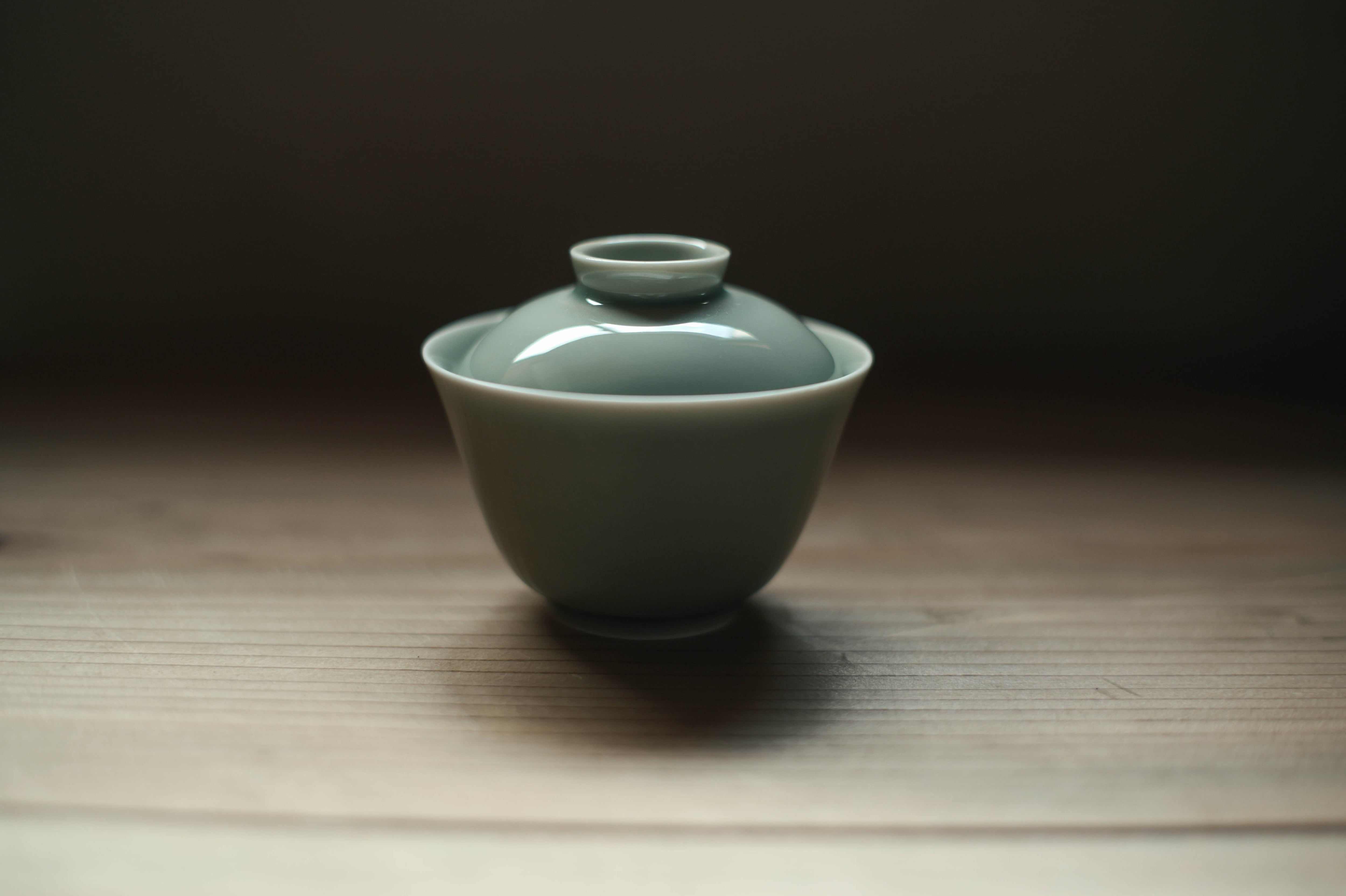 予約商品＞龍泉窯風梅子青蓋碗＜徳化窯＞（満水約120cc）（5月上旬発送