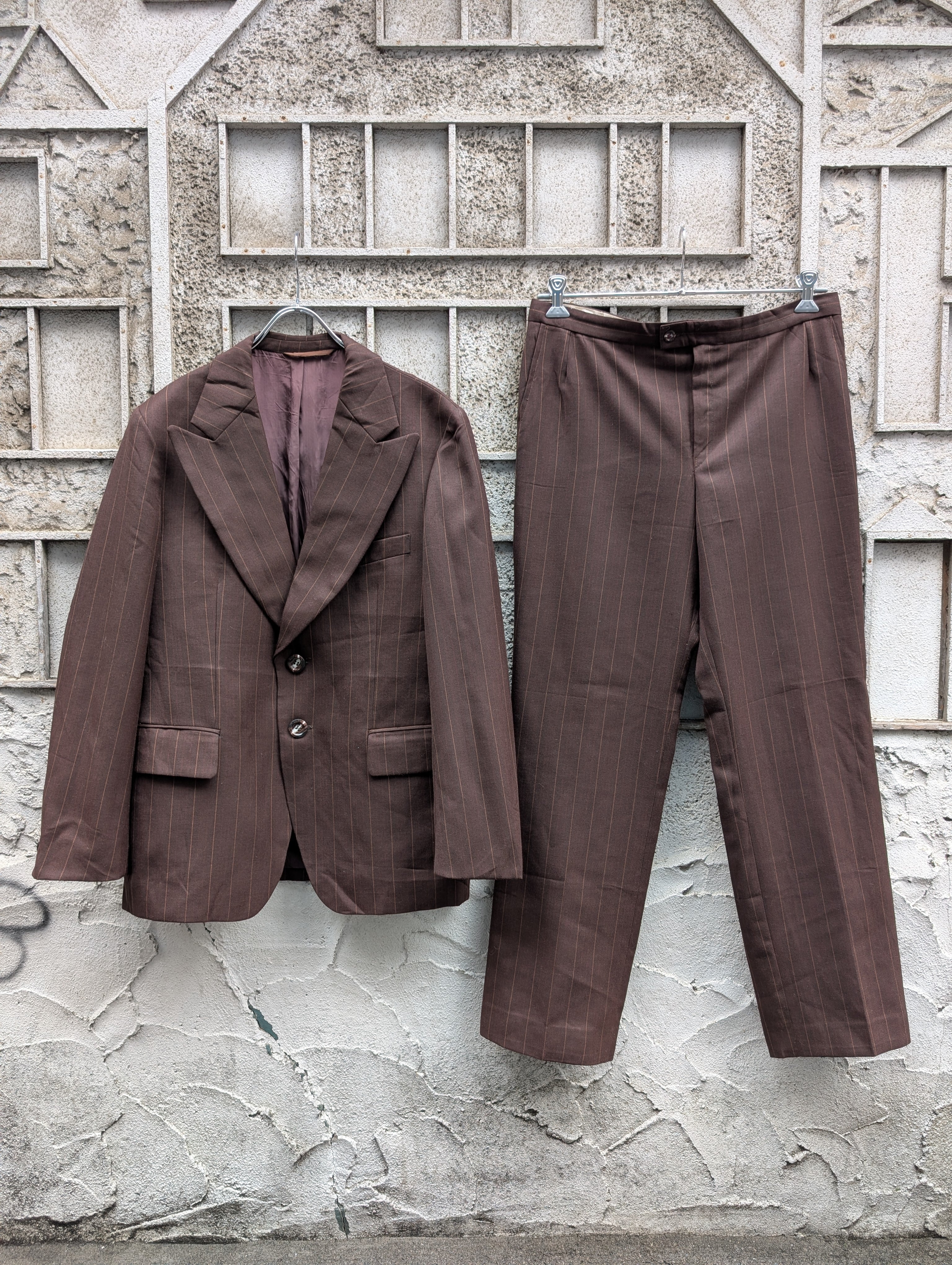 "STRIPE SUITS" SET UP