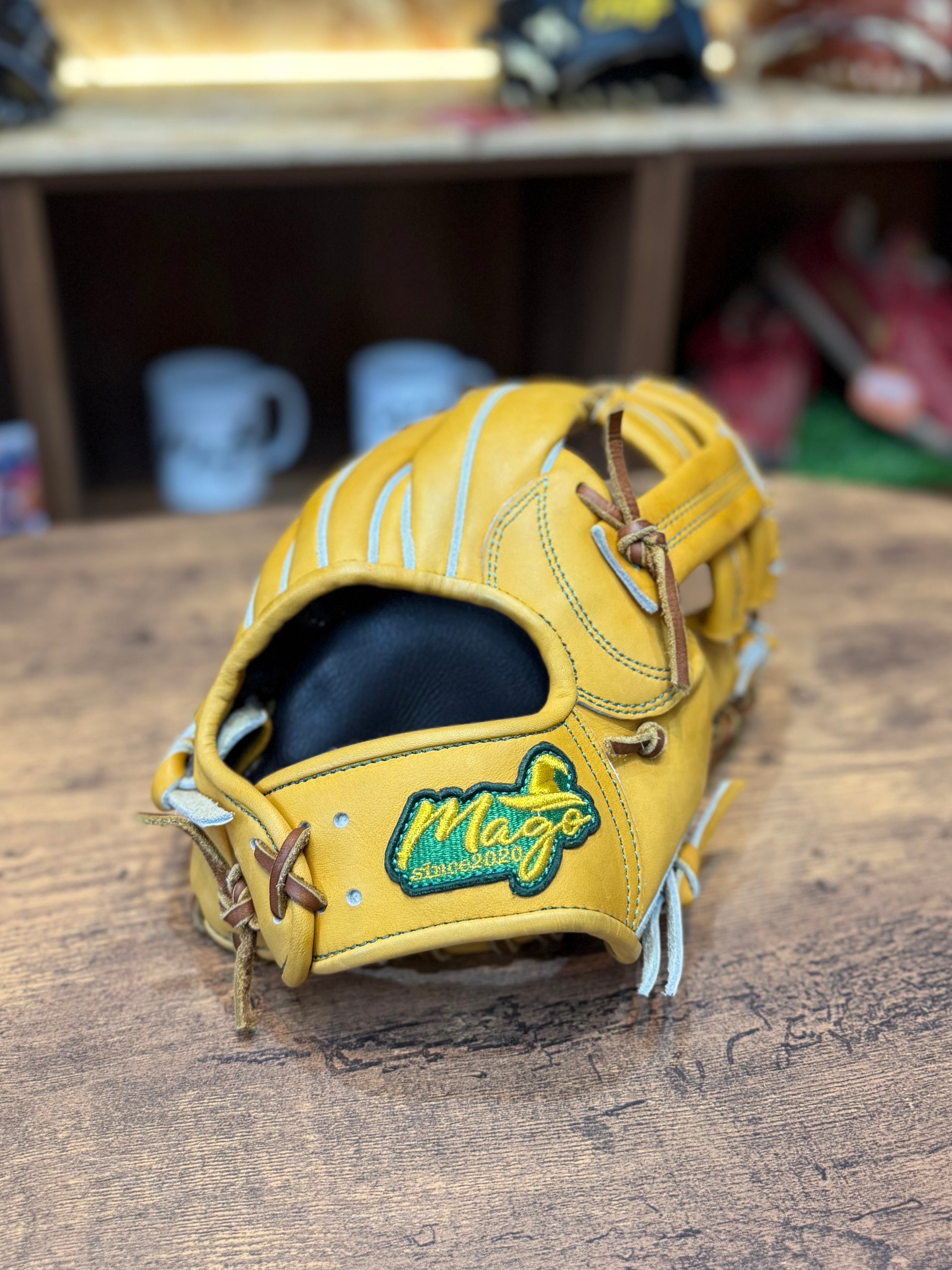 Mago_Glove