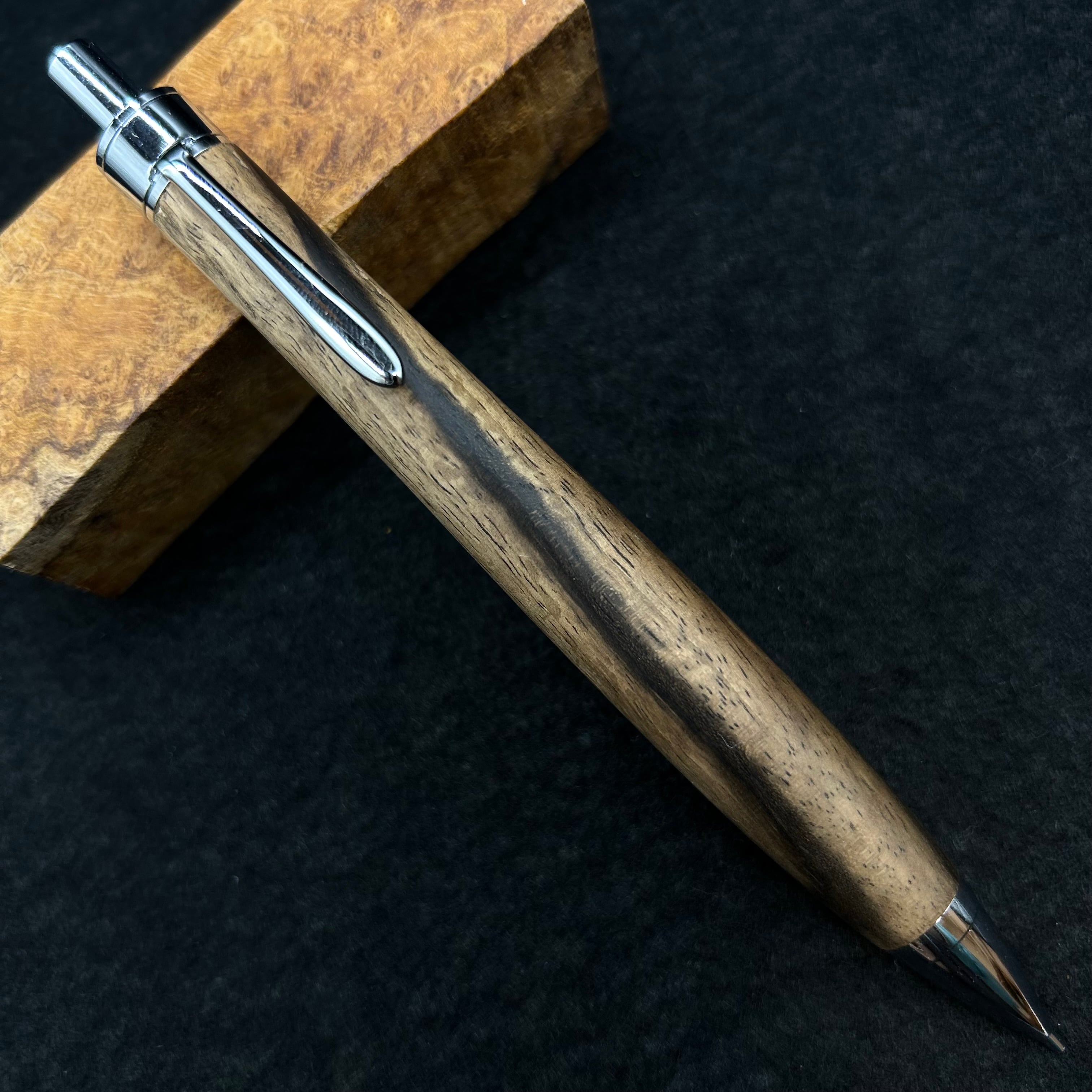 210ペン工房翌檜 極上 黒柿 孔雀杢 木軸シャーペン 木軸ボールペン 銘木 