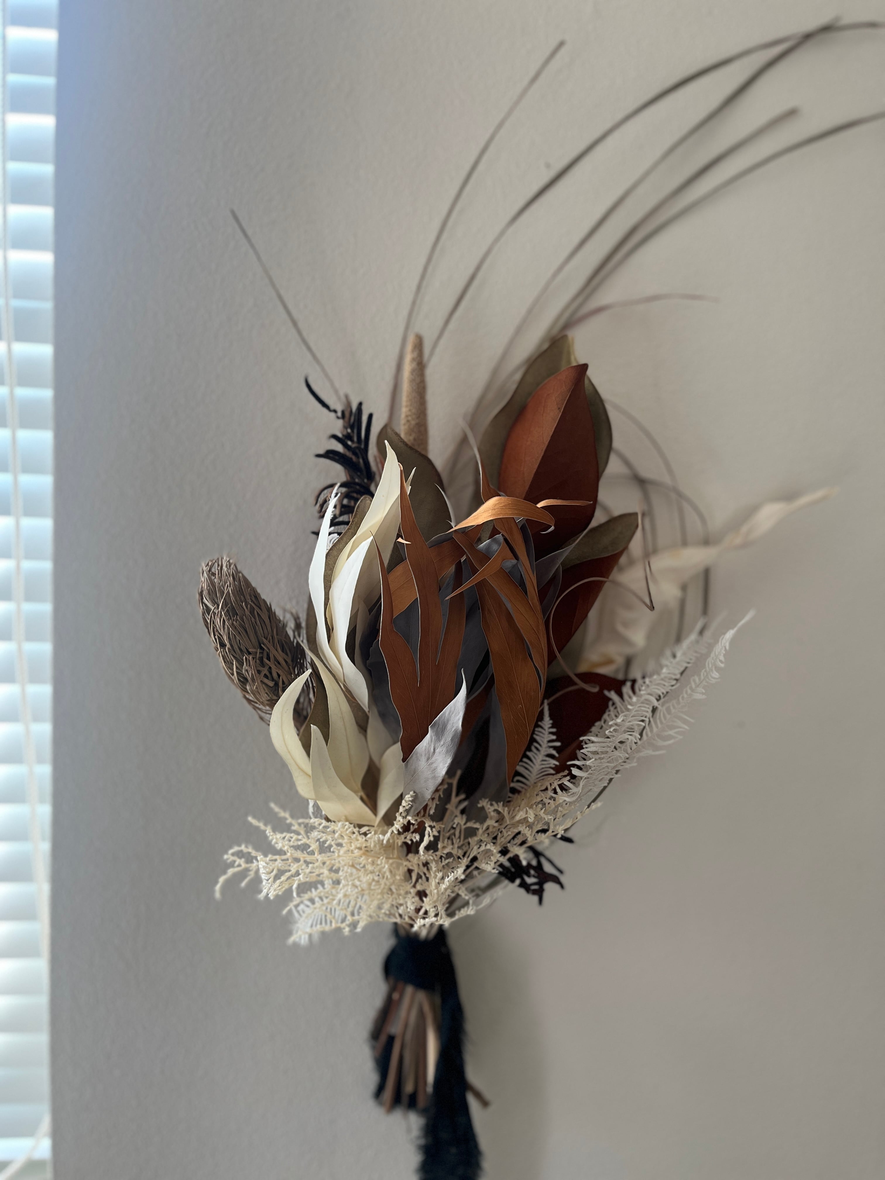 ニオベとキングの吊り下げスワッグ ニオベとキングの吊り下げスワッグ ドライフラワー ブーケ