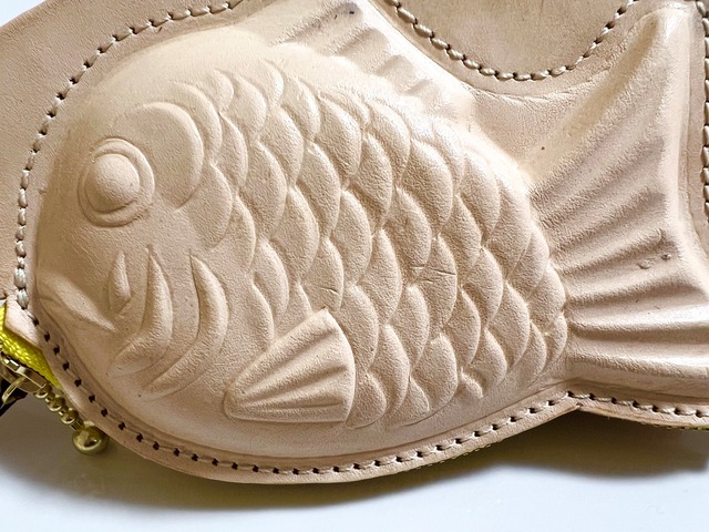 育てる革たい焼き/スタンダード ① カスタードクリーム