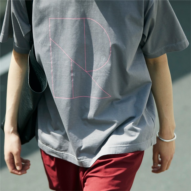 T-SHIRT / GRAY-PINK