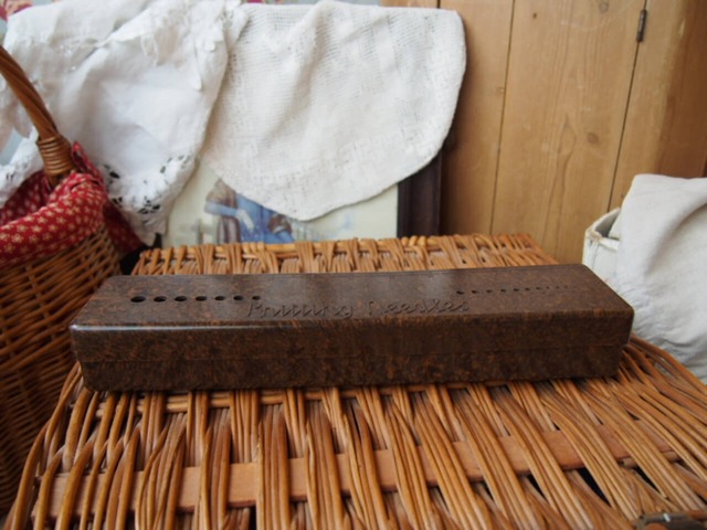 イギリスアンティーク　編み針ケース(茶)