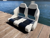 システムマリンレザーダブルシート Orca(白黒)色