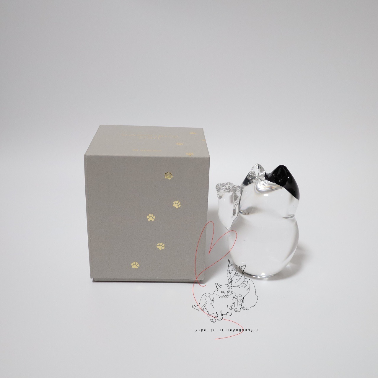 硝子の福招き猫