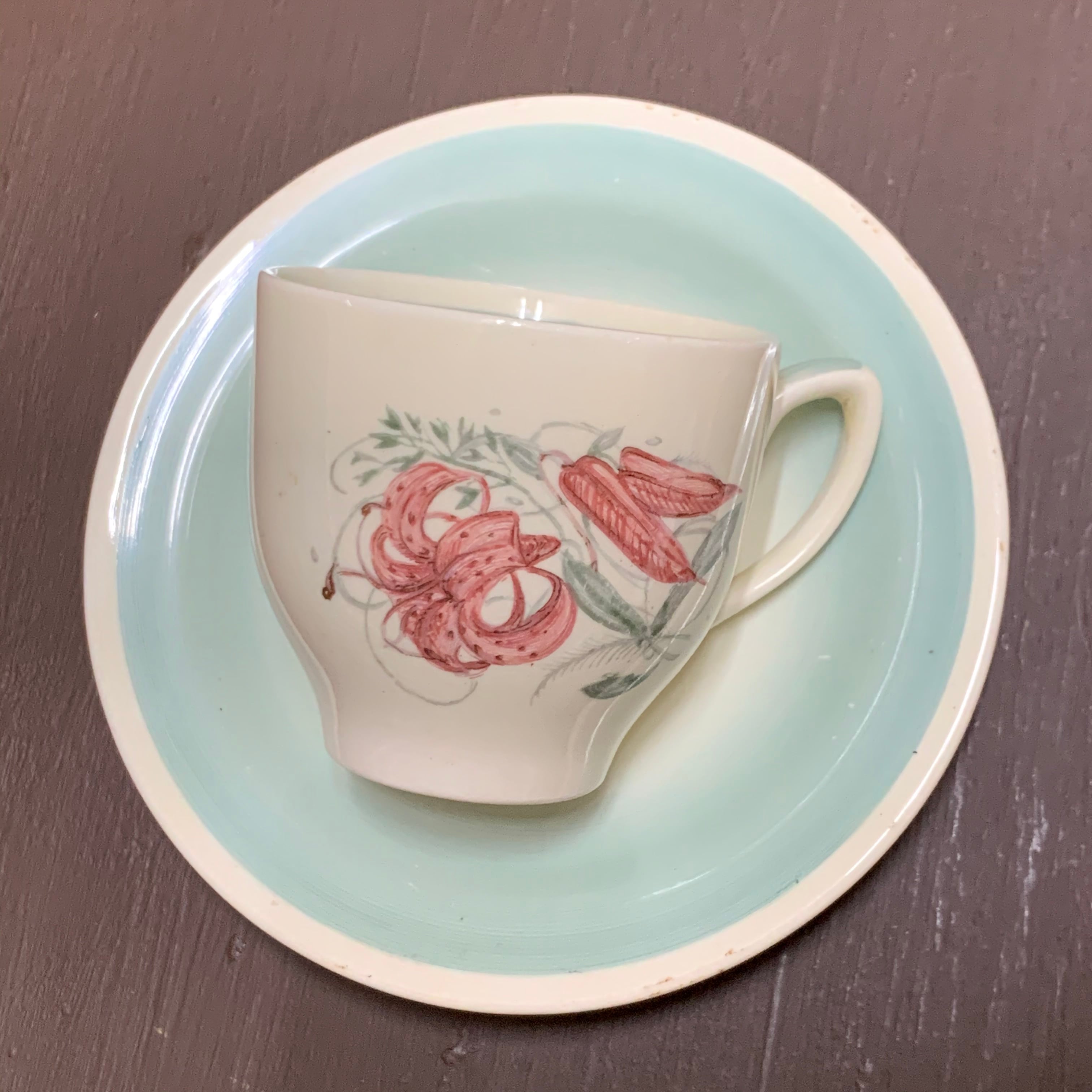 スージークーパー「タイガーリリー カップ&ソーサー(グリーン