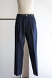 tilt The authentics " 1 Pleats Silk Slab Denim Trousers (Denim Color ( 藍染めではありません))"