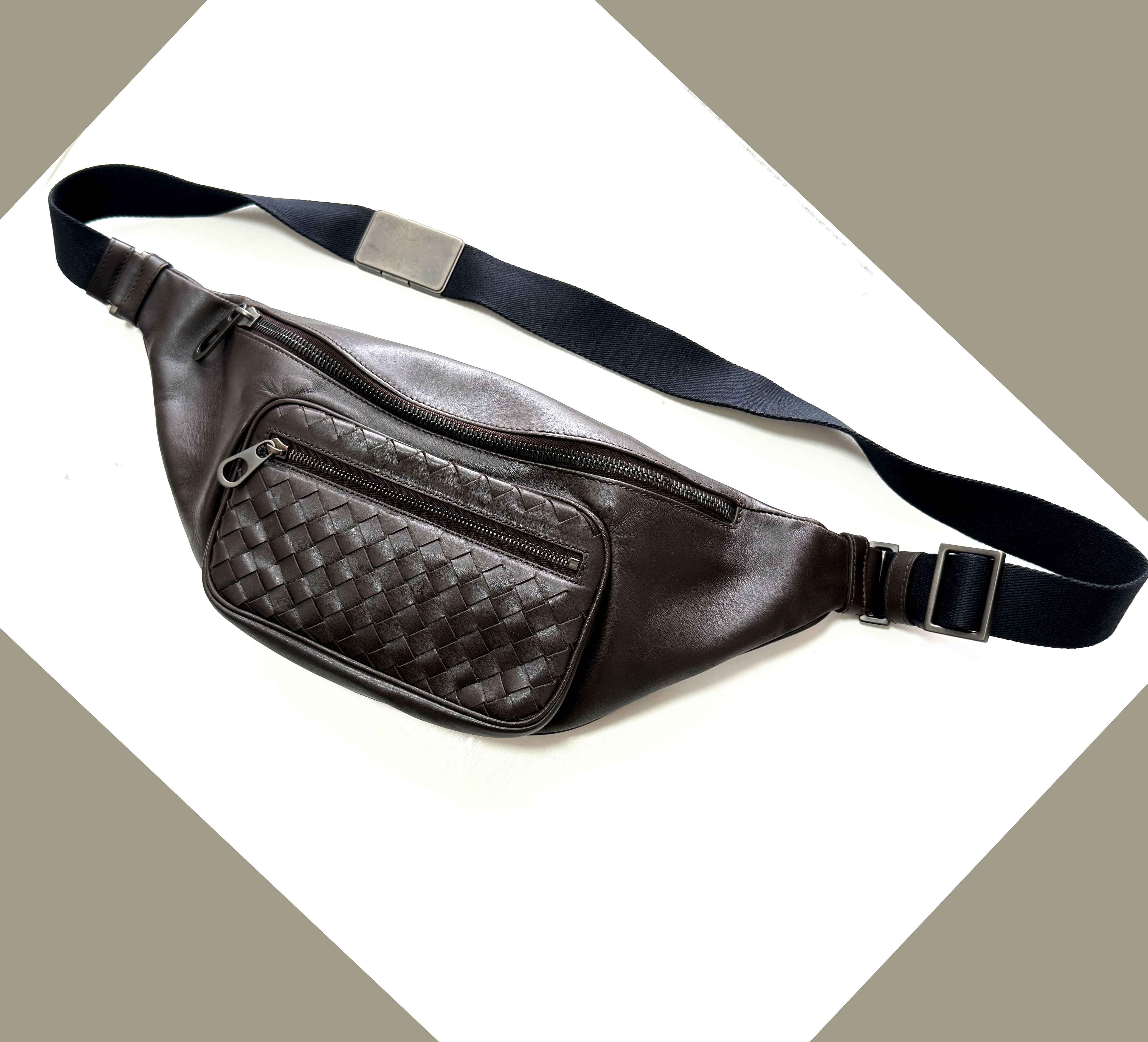 BOTTEGA VENETA ボッテガ ヴェネタ ボディバッグ ウエストバッグ BOTTEGA VENETA ボッテガヴェネタ イントレチャートレザー クロス