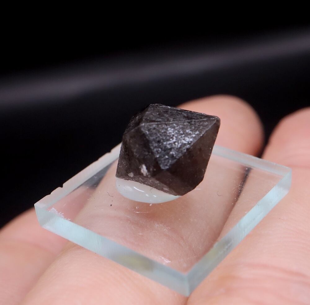 クォーツ マグネタイトインクルージョン 水晶 QZ321 鉱物 原石 天然石