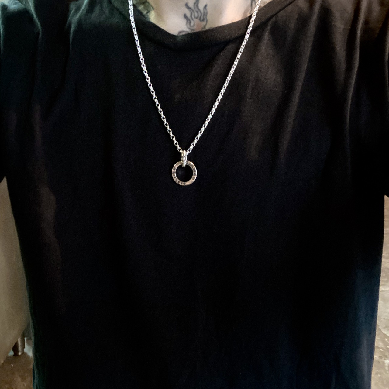 GODSIZE® LABEL CIRCLE NECKLACE / ゴッドサイズ®レーベルリングネックレス
