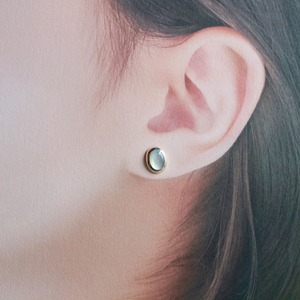 s925　マザーオブパールサークルシルバーピアス　