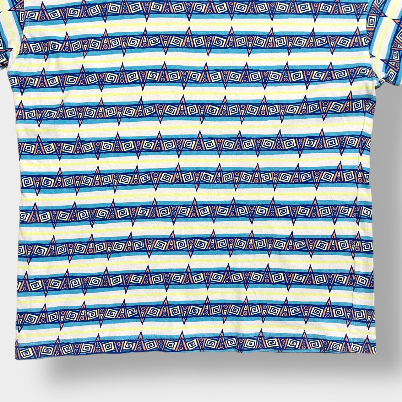 【Crazy Shirts】90s USA製 ロゴ 総柄 オールパターン Tシャツ クレイジーシャツ ハワイ レストラン Duke's Kauai 半袖 us古着