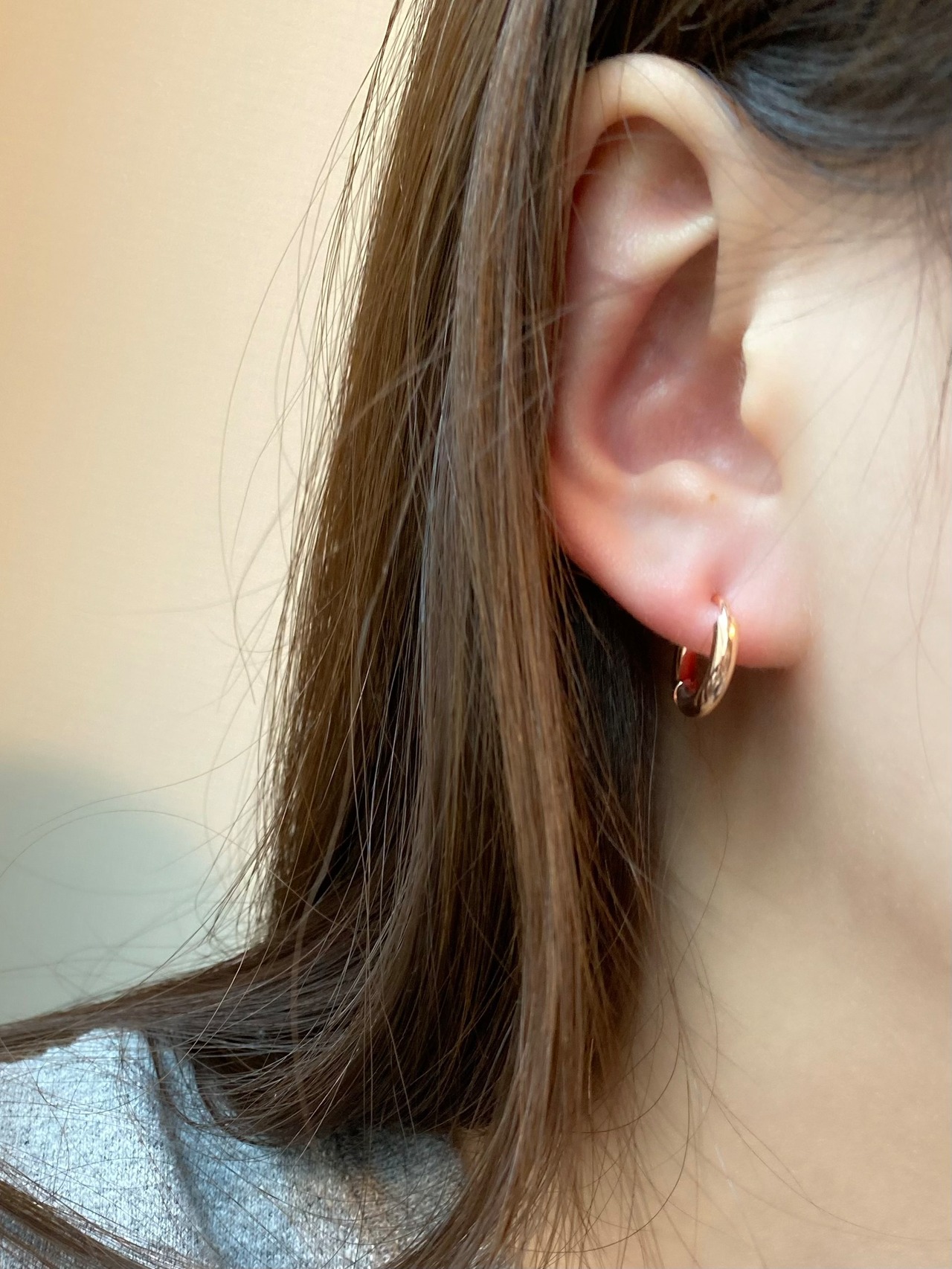 2.5mm hoop pierce